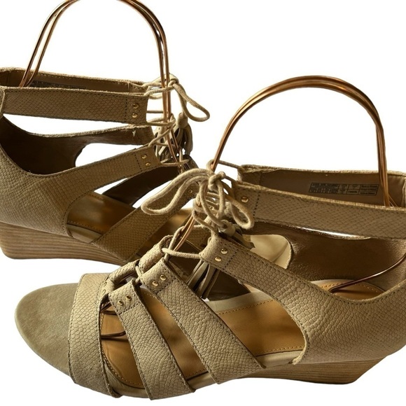 UGG Yasmin Horchata Snake Embossed Leather Tie/Tassel Wedges/Sandals-Women’s 10 - Picture 6 of 13